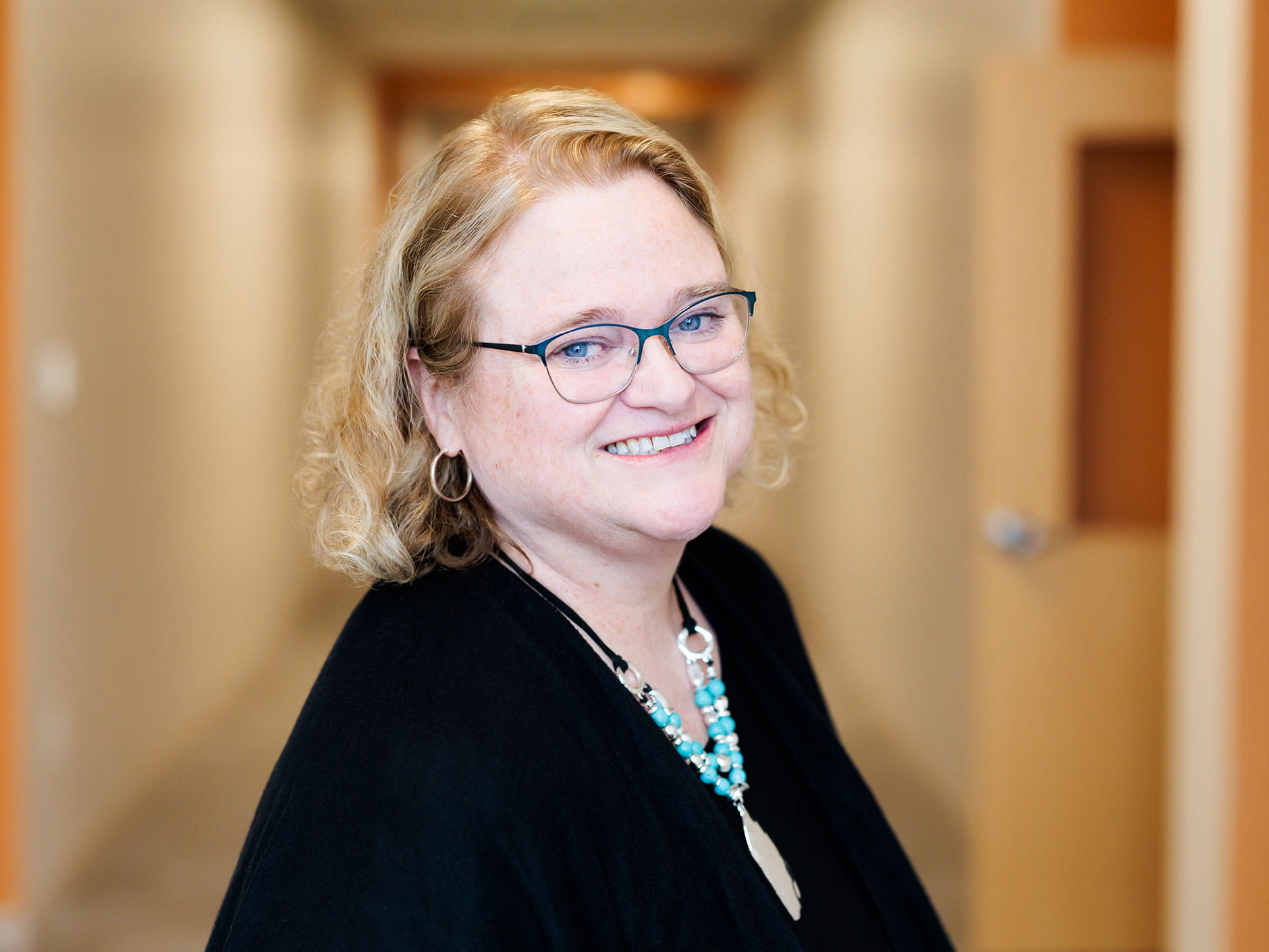 Dr. Julie Kenny Calzini, Ed.D. has been appointed the next Myrt Harper Rose ’56 Dean of the School of Education at Endicott College. 