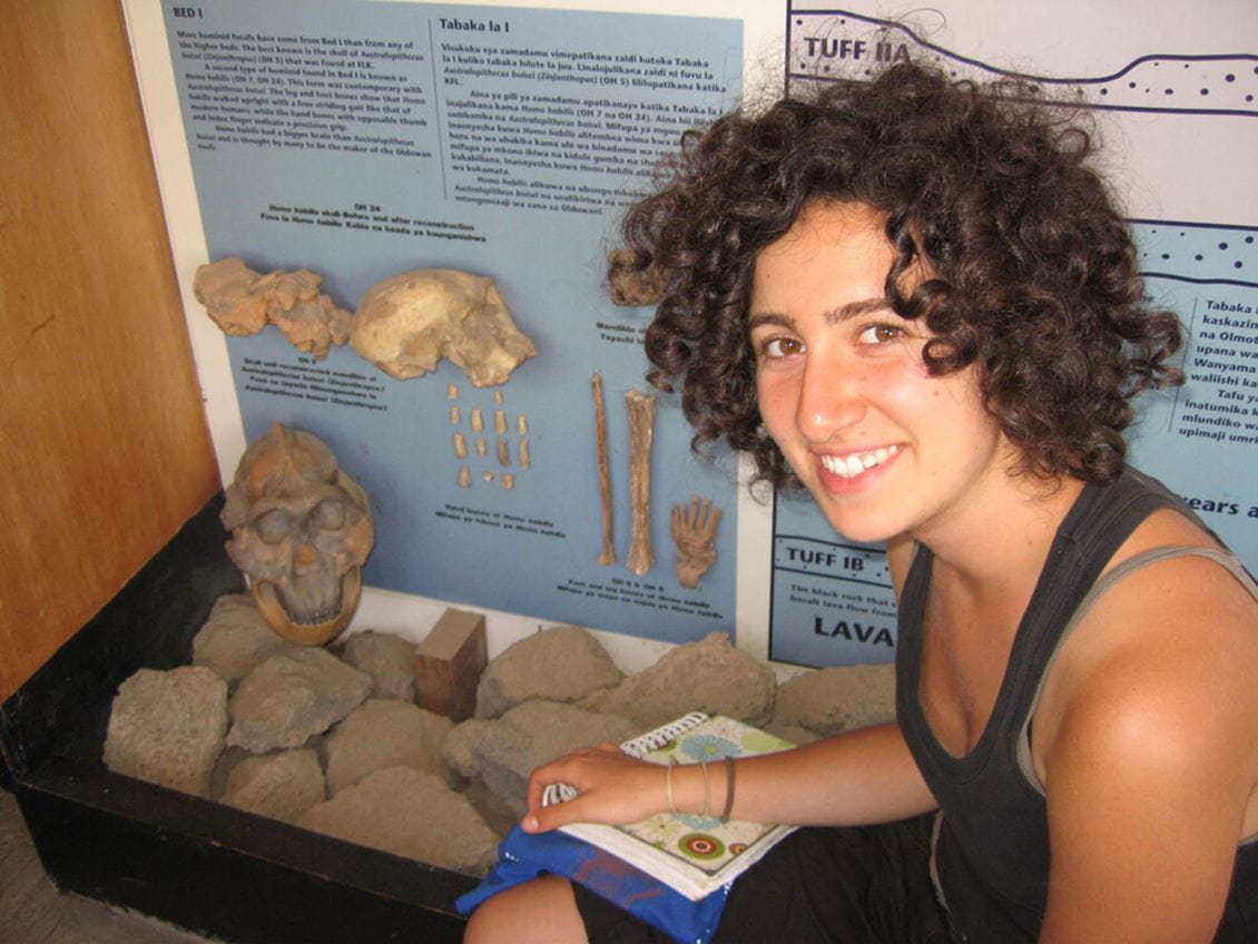 Niloufar Bayani