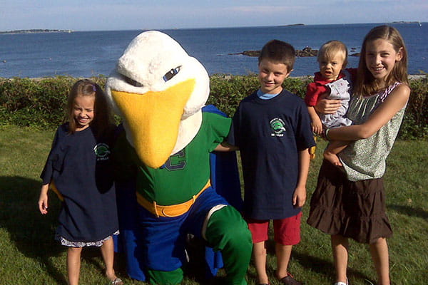 Wlodarczyk family with Endicott College's mascot, Gully