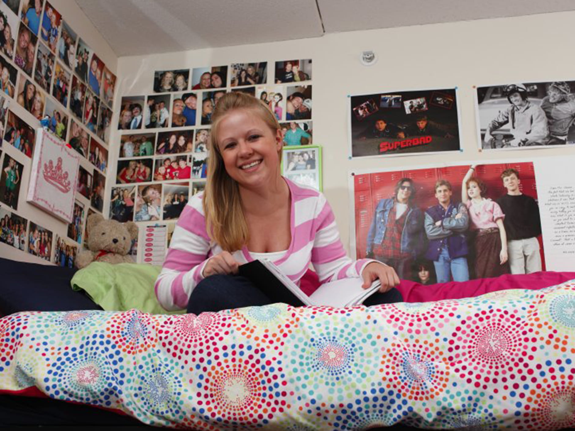 Endicott student in dorm room