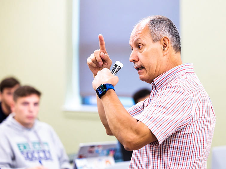 Endicott faculty member teaching class